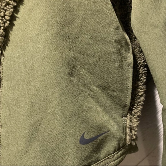 Nike soft fluffy pullover size xl - Picture 4 of 6